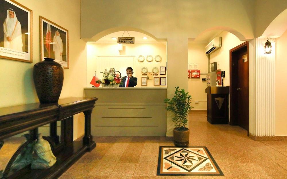 La Villa Hotel Doha Buitenkant foto