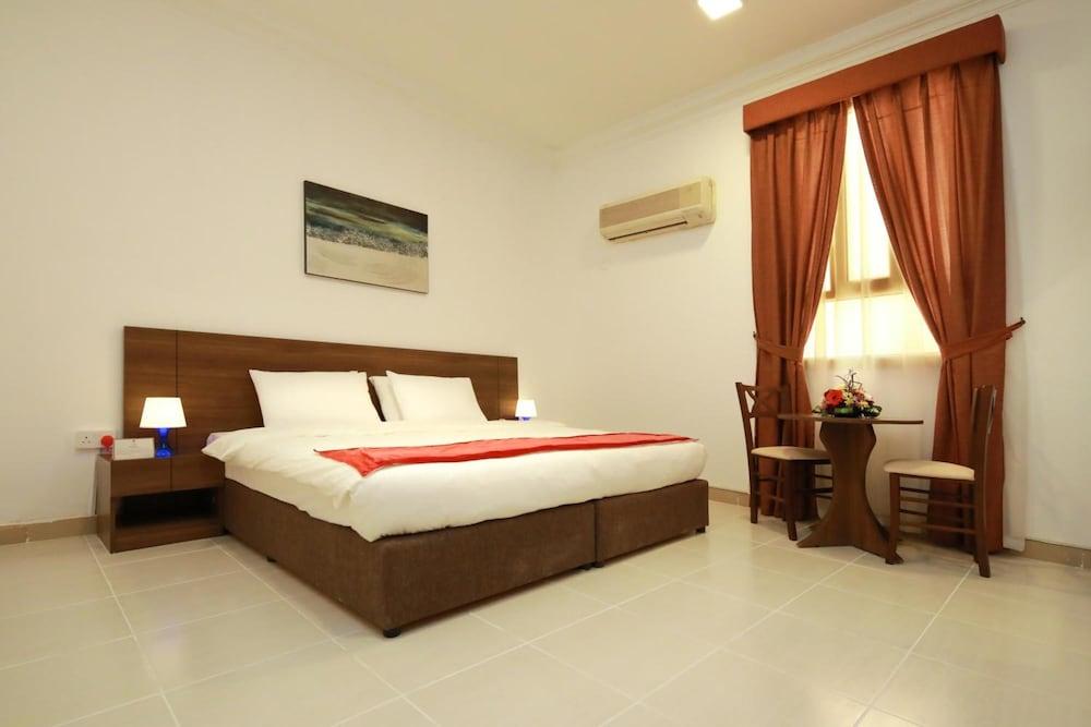 La Villa Hotel Doha Buitenkant foto
