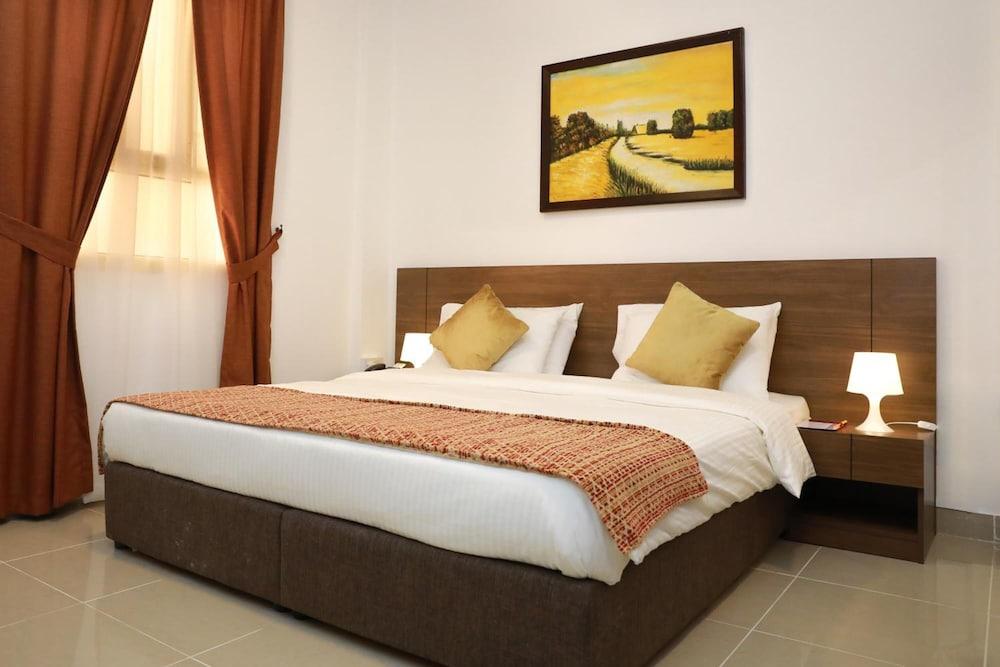 La Villa Hotel Doha Buitenkant foto